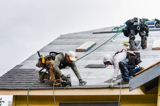Professional Gutter Installation technician working in Sumner, IA